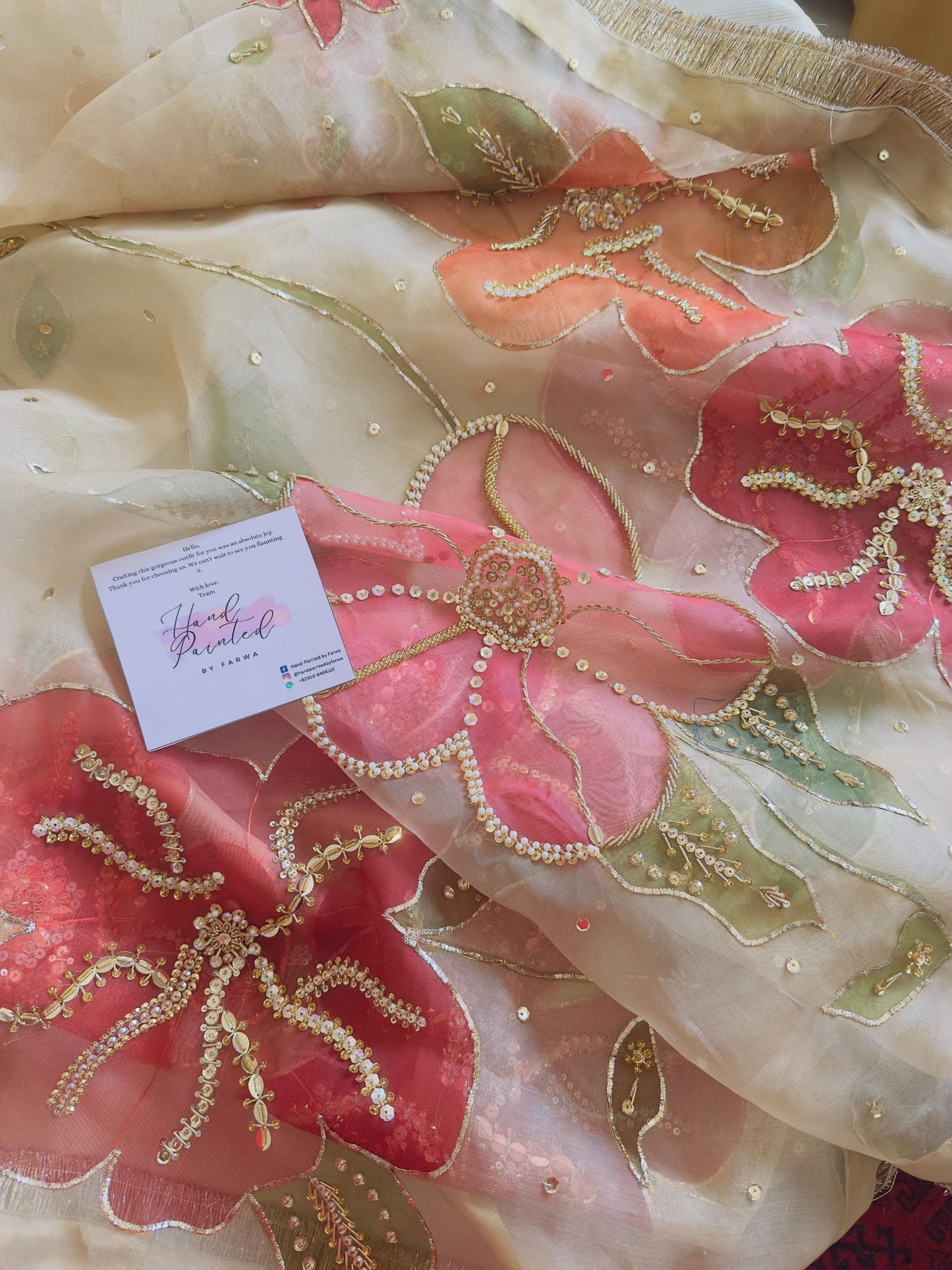 Particoloured beige duppatta