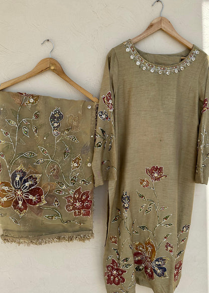 Formal Serene Beige